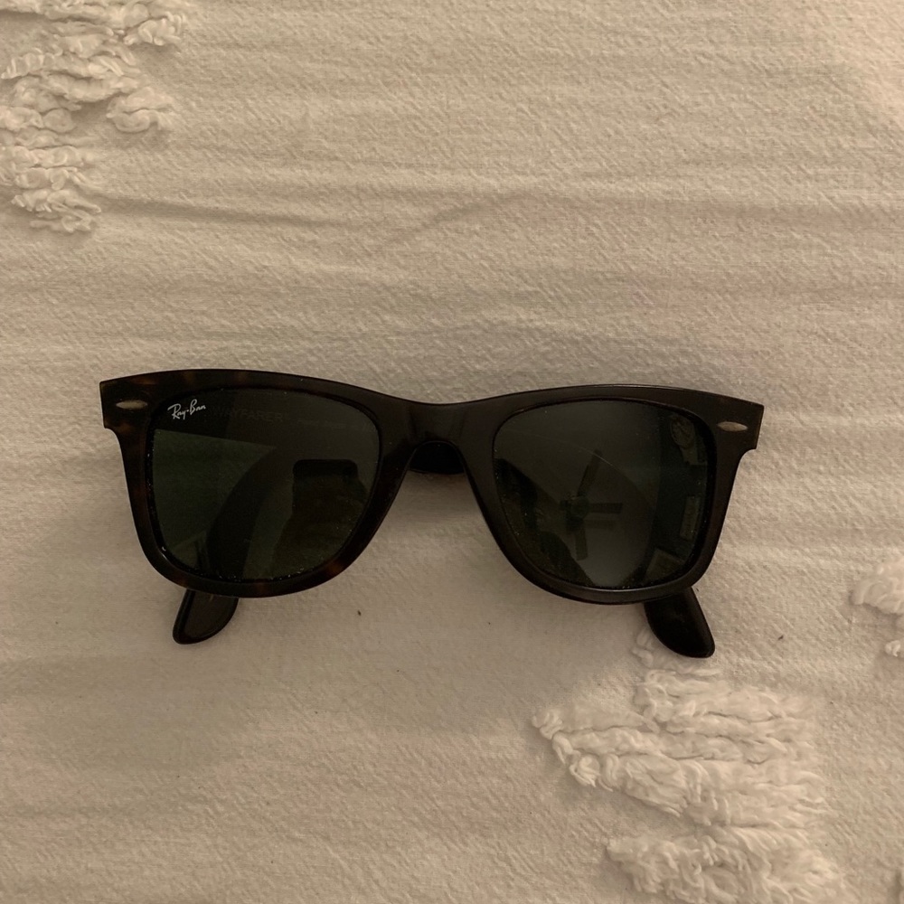 Classic Wayfarer Ray-Bans